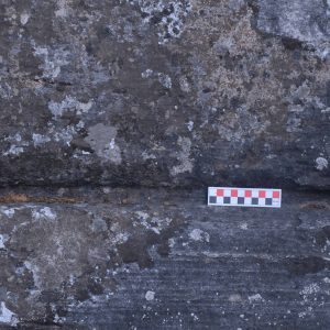 Aya Klıkiri Quarry E4B. Flat chisel groove